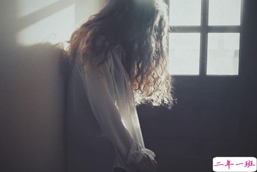 痛到快不能呼吸的伤感说说带图片 感到心情低落时发的说说14