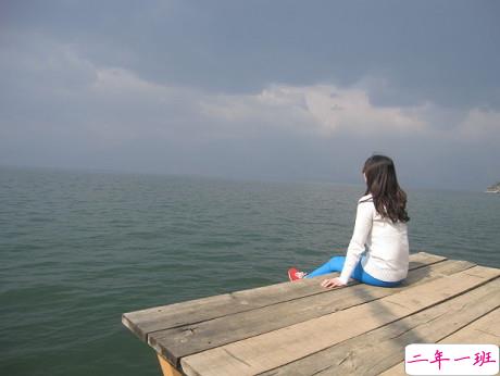 悄无声息的默默暗恋一个人的伤感心情说说带图片12