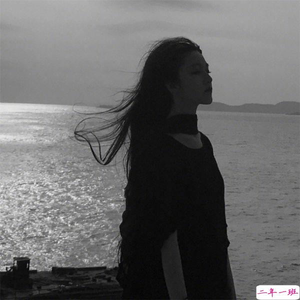 一瞬间戳中你泪点的伤感说说带图片9