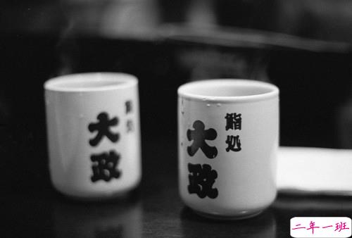 简单的一句话写尽了伤感带图片 我不愿拿一生去等那句别来无恙2