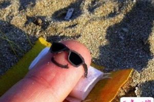 笑死人的说说加图片：老师说我是搅屎棍，那么我同学是什么？