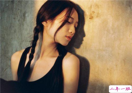 分手后失恋伤感难过的图片说说 我就要飘起来了然后就离开12