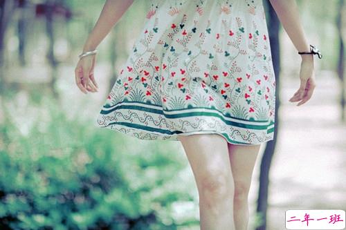 女生伤感心痛到窒息的图片句子 所有的悲欢都是我一个人的灰烬9