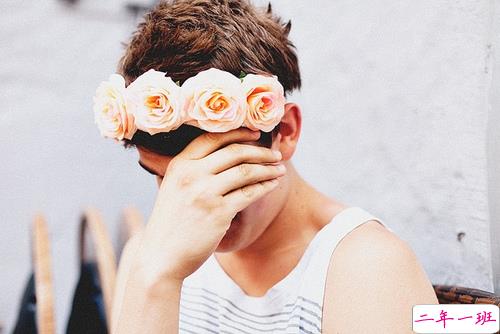 说给暗恋的你听的伤感女生图片说说 白昼隐没了星光3