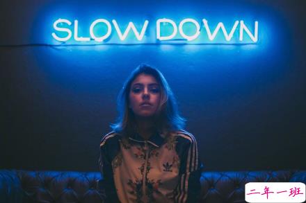 qq空间郁闷说说配图伤感：有时自己也捉摸不透自己6