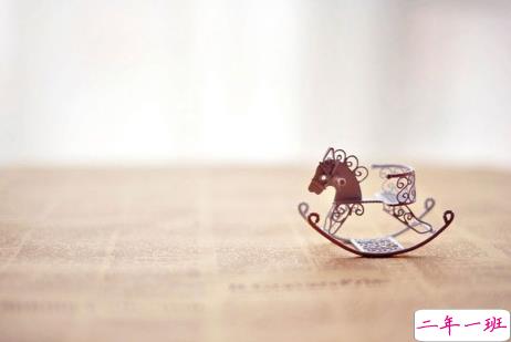 2018失恋的句子说说心情配图 你永远也看不到我最寂寞时候的样子7