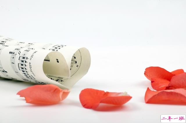 哪句歌词让你热泪盈眶图片带字 从前从前有个人爱你很久2