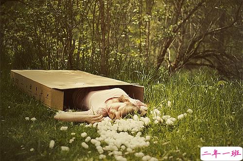 关于夏天的唯美文艺说说带图片 夏有彤云蔚然成风15