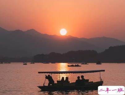 日出文案温柔句子 看日出的微信说说配图11