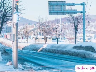 朋友圈晒雪景的句子带图片 下雪说说唯美简短配图6