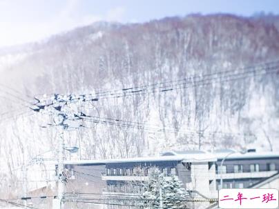 朋友圈晒雪景的句子带图片 下雪说说唯美简短配图8