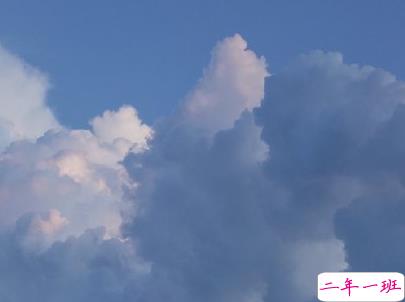 秋天朋友圈说说充满诗意 唯美有诗意的秋天说说配图8