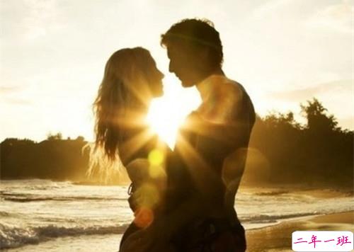 2018公布恋情的说说简单点 适合女生公布恋情的简短说说一句话2