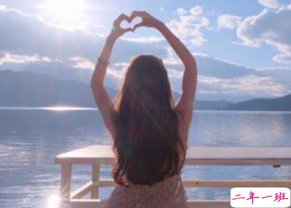 恋爱中很幸福的唯美情话2018精选 很享受爱情的唯美说说14