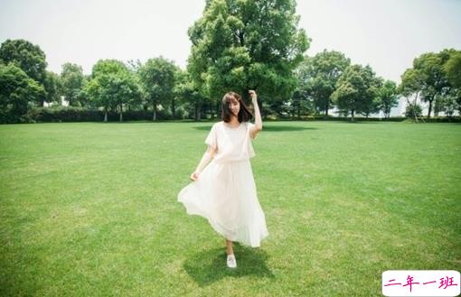 14条很美很好听的文艺唯美说说带图片 森系文艺范古风说说13