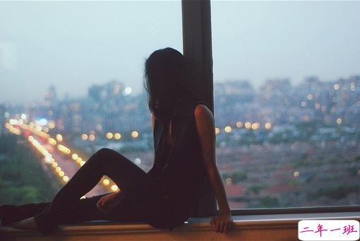 字里行间写尽了诗意和文艺的唯美说说带图片1