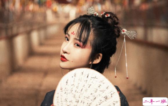 唯美仙气十足的古风诗词说说带图片9