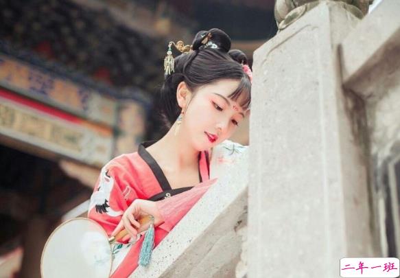 唯美仙气十足的古风诗词说说带图片16