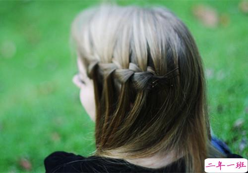 关于青春成长的美到极致的唯美句子带图片5