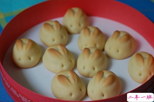 唯美温暖的小清新句子带图片 你是天边的霞光吞吐脚畔的蔷薇含羞2