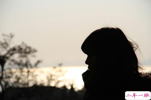 唯美简单的治愈系说说带图片 山月孤寂只是未见我9