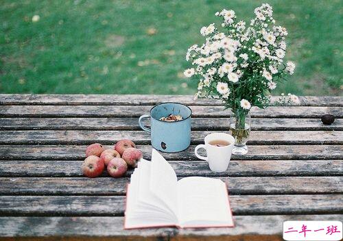 简单唯美的一句话图片说说有道理的那种 生活需要一点诗意15