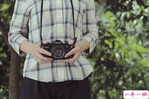 简单而又唯美有哲理的英文说说带图片 你醒在别人的梦里17