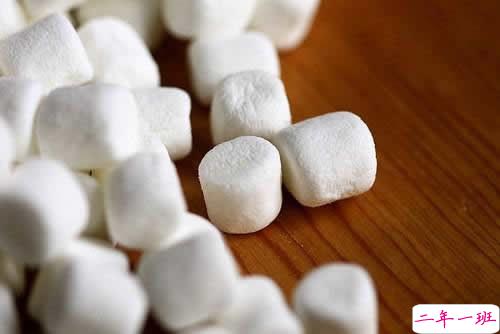 优美说说唯美的句子配图：海底月是天上月，只是镜花水月8