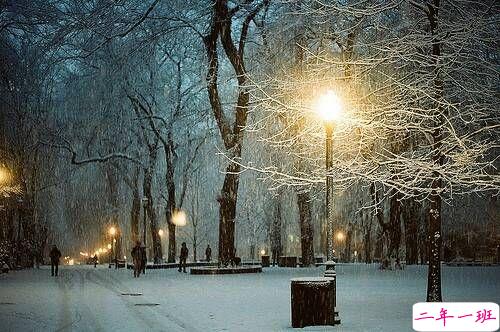 优美说说唯美的句子配图：海底月是天上月，只是镜花水月15