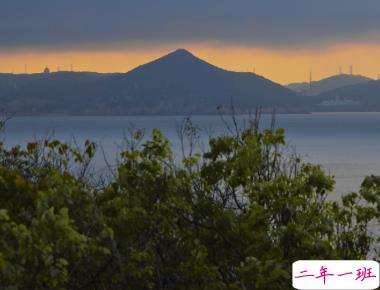 能够支持你让坚持下来的句子 你要让所有的糟糕都变得值得1