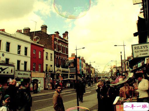 关于人生成长的经典哲理句子 一生那么短再拘谨几下就真的过去了2