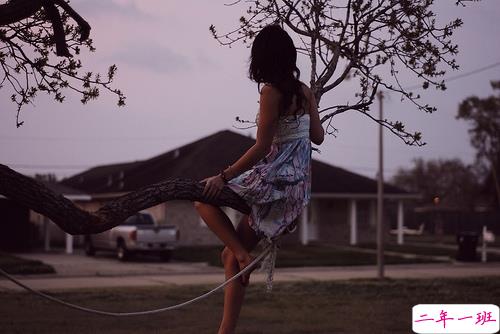 关于孤独寂寞的伤感句子 读起来很难过的孤独寂寞句子1