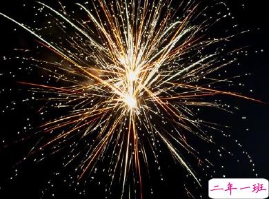 过年放烟花说说唯美句子 看烟花发朋友圈的说说20201