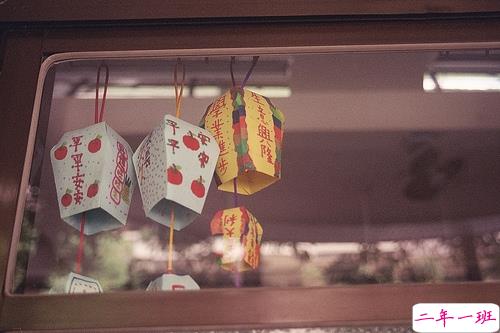 简单的一句英文唯美句子 关于青春的唯美英文句子大全1