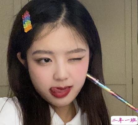 朋友圈下午茶沙雕又搞怪的文案 满肚子食物人才不会空虚1