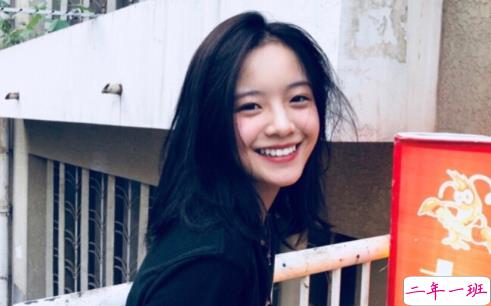 2020快乐女孩发空间的沙雕说说 让你空间访客暴增的沙雕句子1