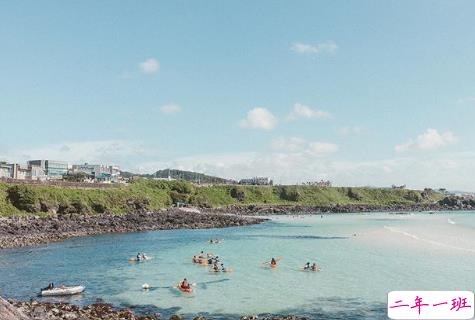 关于爱情很精辟很有哲理的一句话说说 既现实又有道理的爱情说说大全2