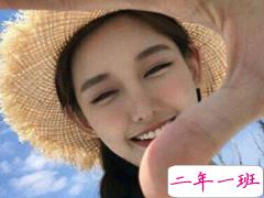 发自拍照的说说幽默的 朋友圈晒照片的说说有趣好玩