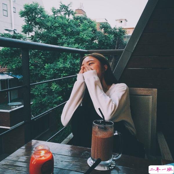 00后喜欢发的搞笑内涵说说精选2