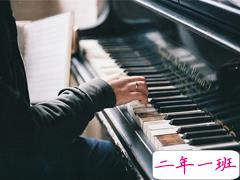 可以发朋友圈的关于他不爱我的单相思伤感说说