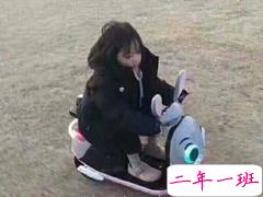 超有自信的搞笑说说短语：儿女情长，很影响大哥行走江湖