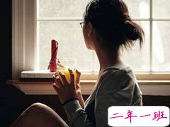 00后发说说的伤感爱情句子 梦里住了无法拥有的人