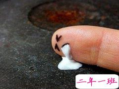 搞笑个性说说：换女人比换卫生巾还勤的男生，早晚有你痛经的那天