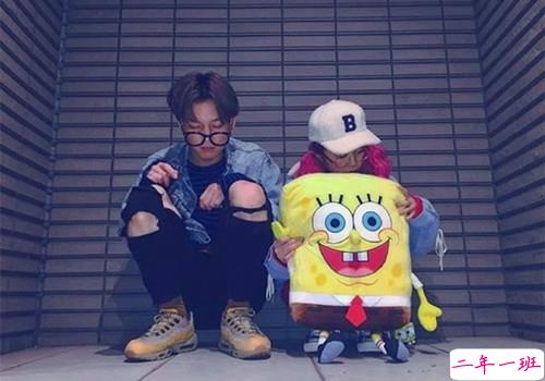 超甜蜜幸福的情侣说说一对00后 我想我是白天温暖你的太阳2