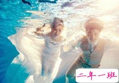 情侣说说大全：八千米海岸七厘米蔚蓝，谁会管你情深似海真心一片