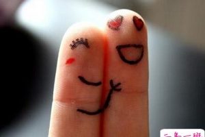 好看的爱情说说：当我喜欢你的时候，不好意思我看谁都像情敌