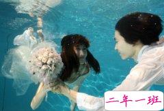 幸福爱情文字:我在开过的玩笑里,隐藏了好多好多我爱你