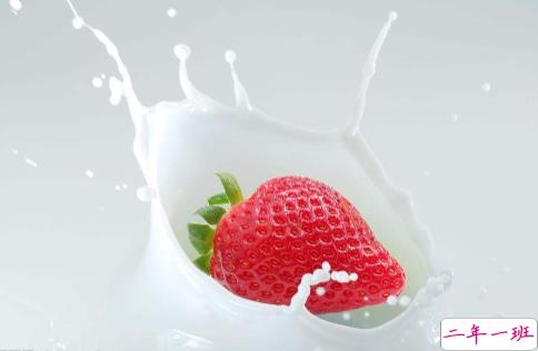 抖音超火冬天的第一颗草莓文案  莓心莓肺莓烦恼1