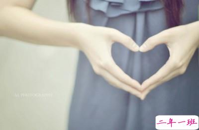 QQ爱情说说：爱情很脆弱，任何一个人松手都会分道扬镳