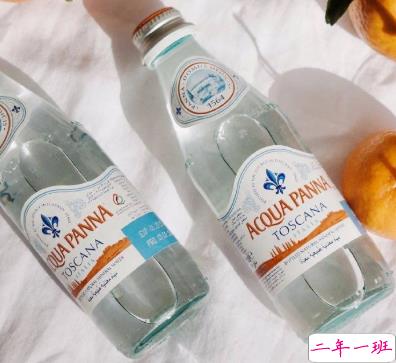  汪曾祺的作品中的些温暖句子 家人闲坐灯火可亲2